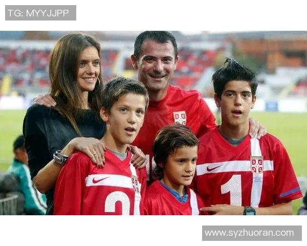 足球明星斯坦科维奇精彩瞬间图片集锦与生平介绍